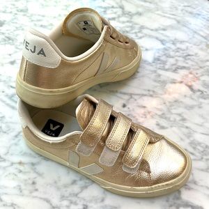 Veja Velcro Sneakers
